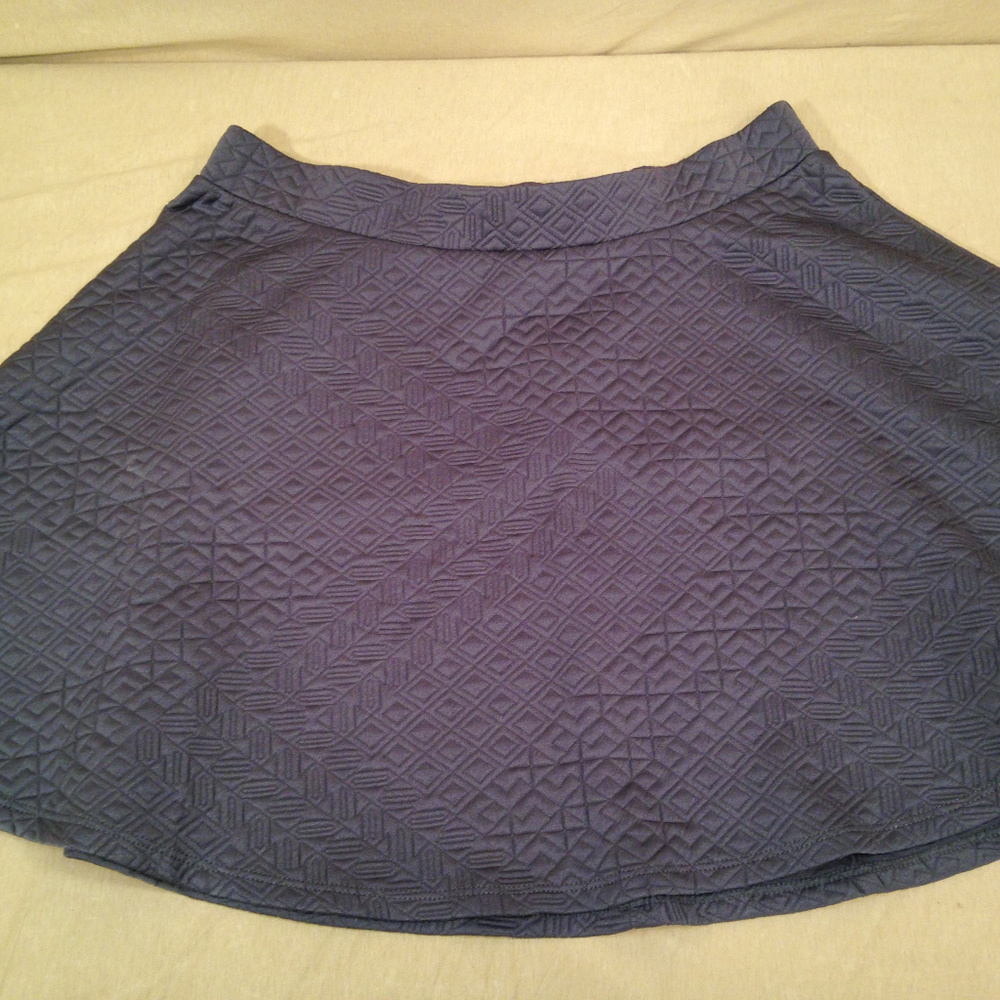 NWOT Mossimo Textured Gray Skater Mini Skirt Large - Picture 3 of 6